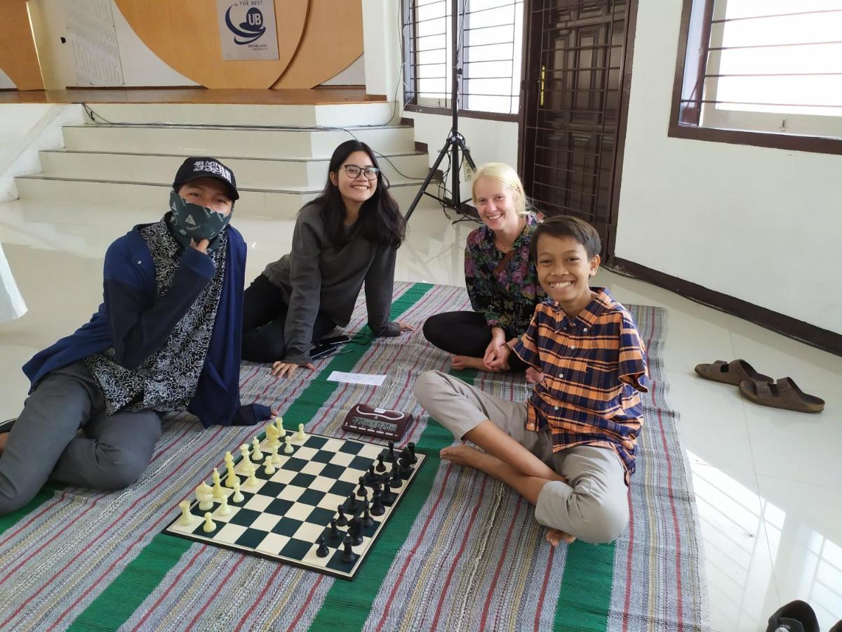 Bed and Breakfast Griya Backpacker Pak Yon Malang Zewnętrze zdjęcie