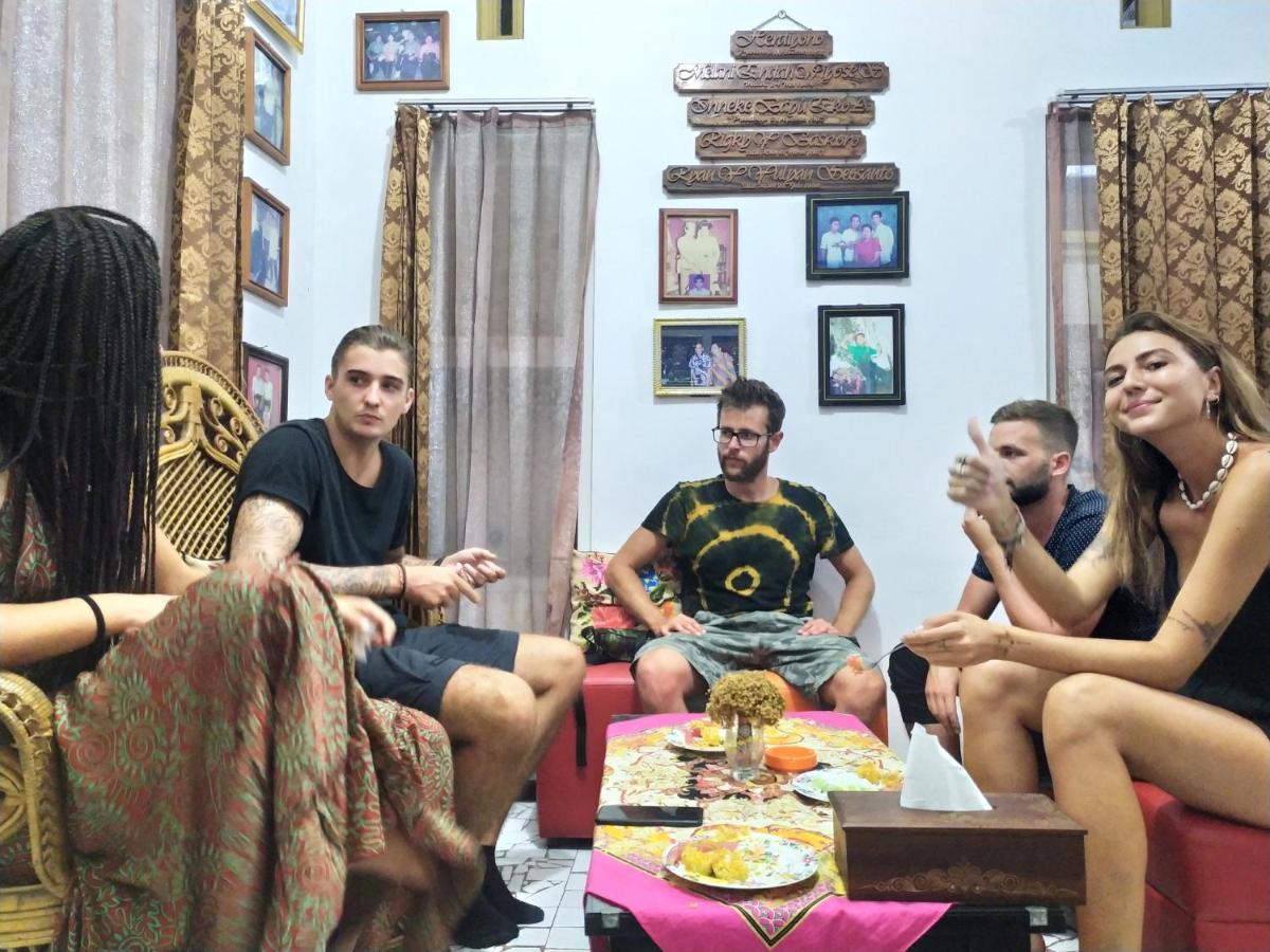Bed and Breakfast Griya Backpacker Pak Yon Malang Zewnętrze zdjęcie