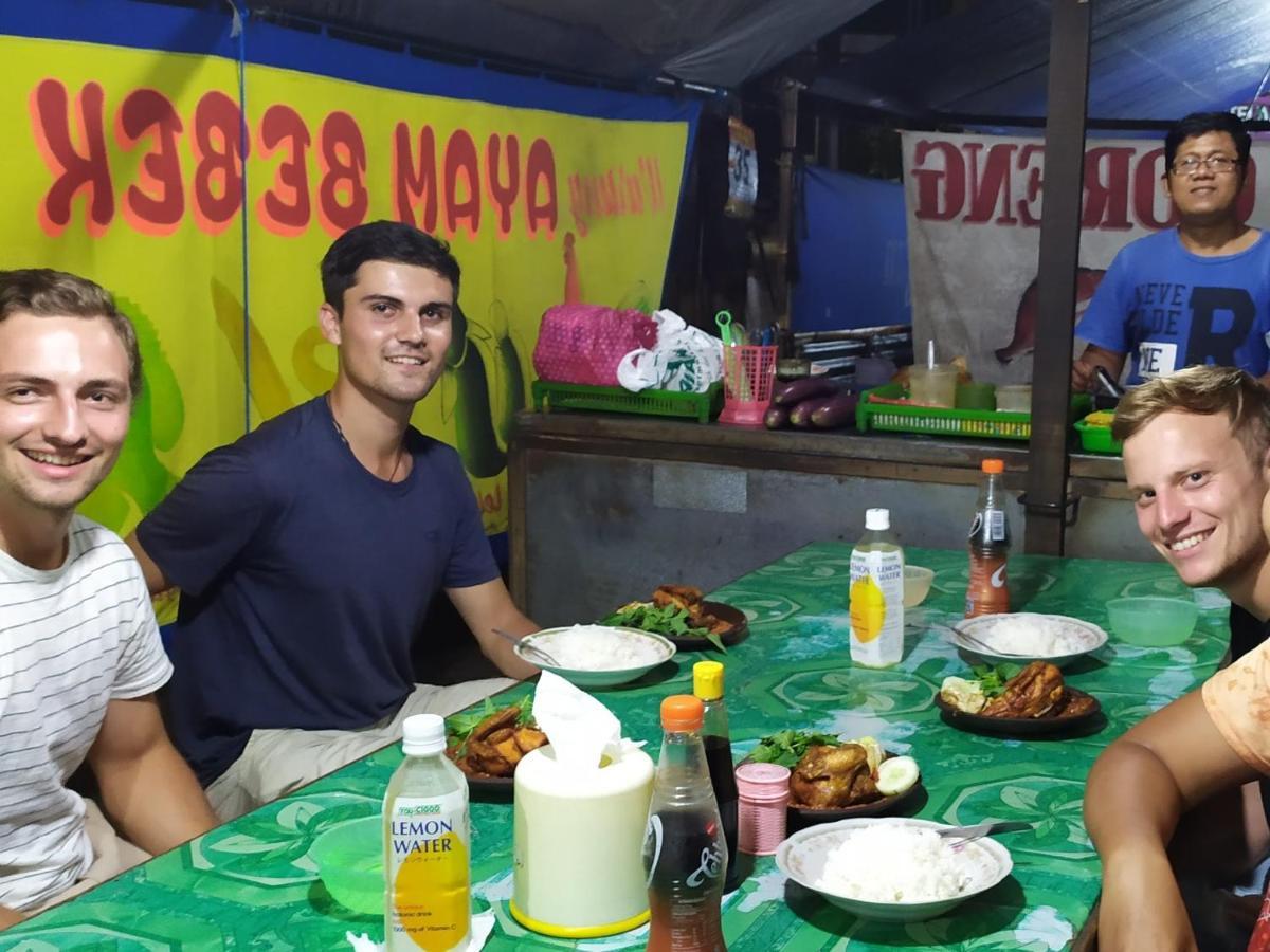 Bed and Breakfast Griya Backpacker Pak Yon Malang Zewnętrze zdjęcie