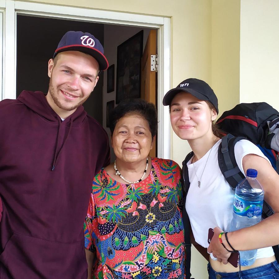 Bed and Breakfast Griya Backpacker Pak Yon Malang Zewnętrze zdjęcie